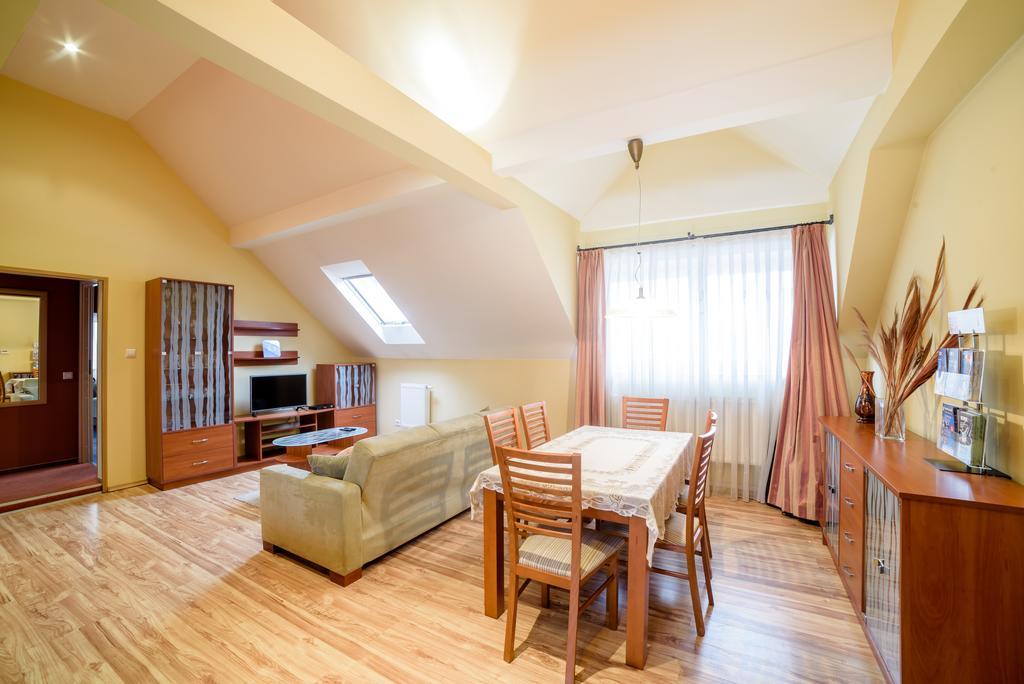 Park Apartment クラクフ エクステリア 写真